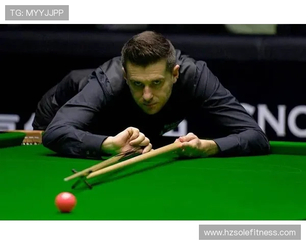 马克·塞尔比：斯诺克赛场上的冷静大师与卓越技艺的完美融合